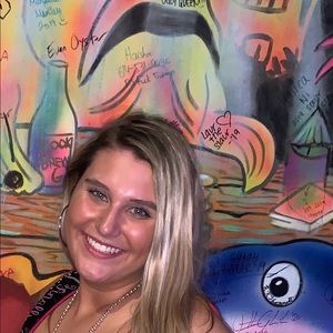 Meet your Posher, Madison